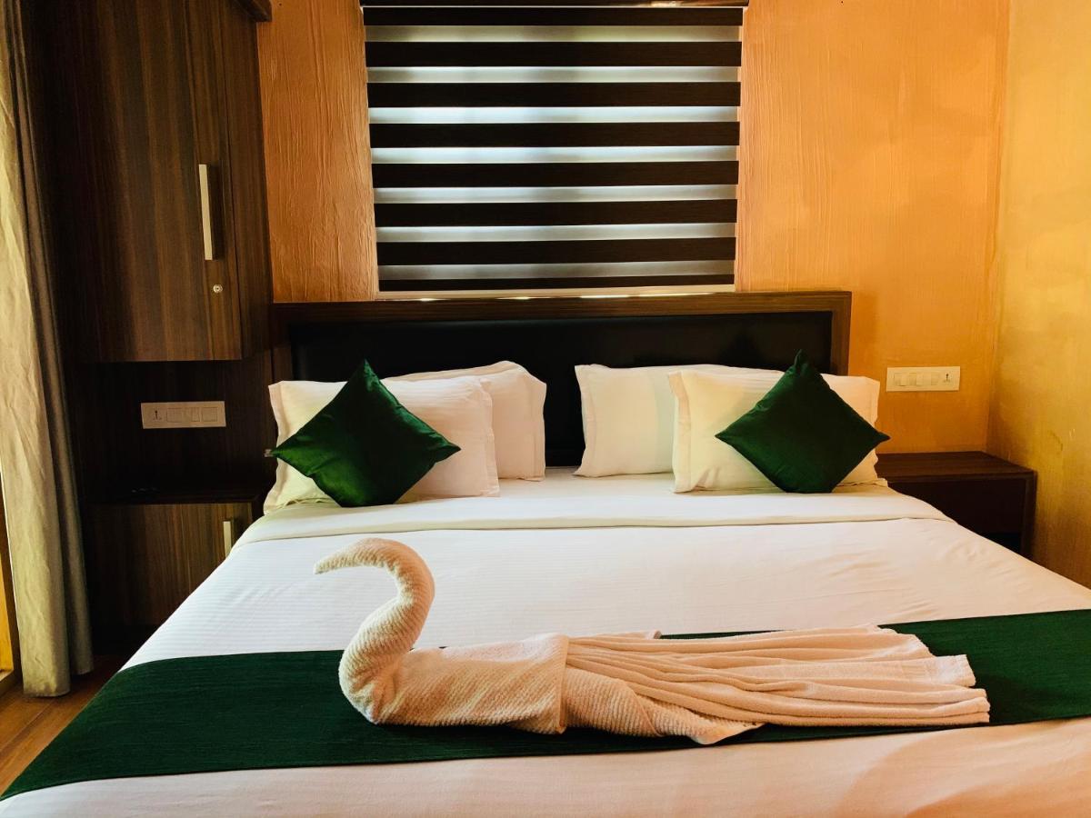 Wayanad Doubletree Villa Vythiri Ngoại thất bức ảnh