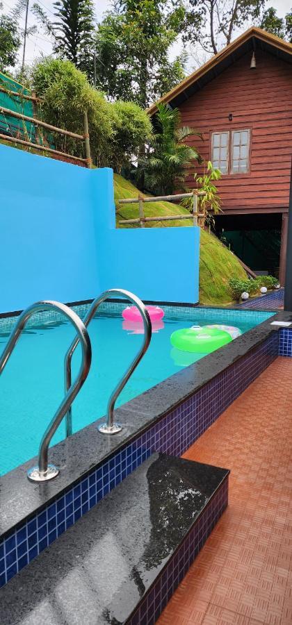 Wayanad Doubletree Villa Vythiri Ngoại thất bức ảnh